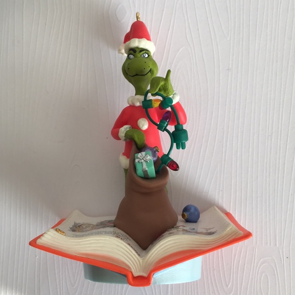 NIB Vintage 2001 What a Grinchy Trick! Hallmark Keepsake Ornament - Picture 6 of 12